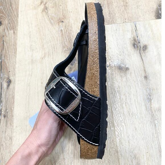 Staud x Birkenstock Gizeh Sandals In Black Croc 7 NWT - Picture 4 of 7